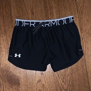UNDER ARMOUR SHORTS